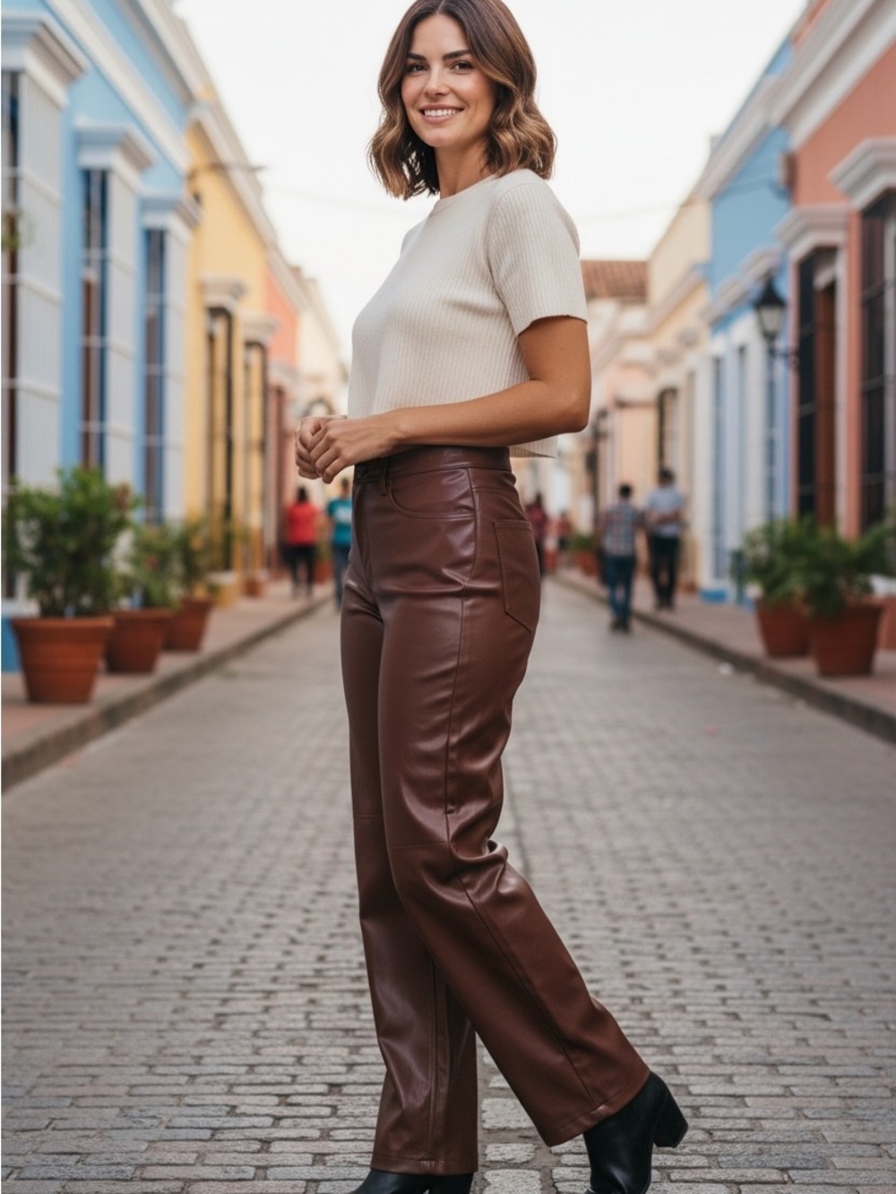 Abercrombie & Fitch Brown High Rise Faux Leather Straight Leg Pants Sz 31 or 12